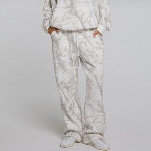Dairy Boy Woodland Camo Sweats S